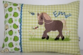 Bild 3 von Pferdchen auf Blumenwiese - Personalisierte Kissen, Geschenk zur Geburt, personalisierte Geschenke  / (Stoffdesign) grün Vichy / (Kissenvariante/Größe) 20x30 cm Rücks.Teddy / (Stickmotiv) Pferd braun